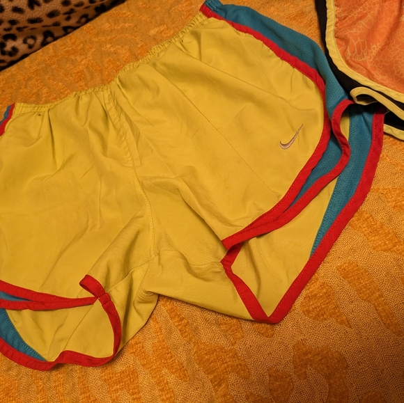 Nike dri-fit running shorts, size s/m - Picture 5 of 6